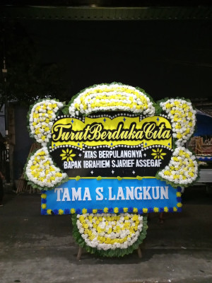 Papan Bunga Duka di Kadubeureum