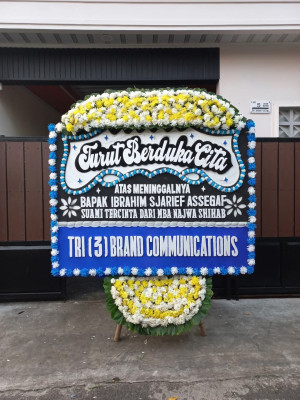 Papan Bunga Duka di Kadubeureum